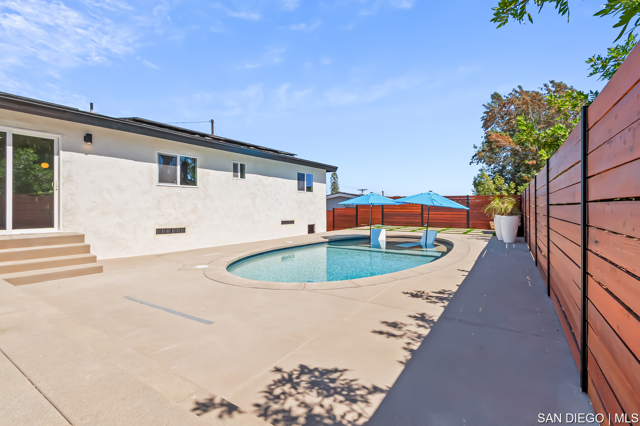 5760 Marengo AVE, La Mesa CA: https://media.crmls.org/mediaz/eb8c2c82-1ca4-4112-a664-dcd22d85e3cc.jpg