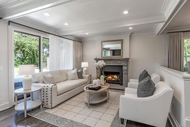 410 Sand Hill Circle, Menlo Park CA: https://media.crmls.org/mediaz/eb8c6fc4-62ff-4d0c-9b02-b6b15ef47d4a.jpg
