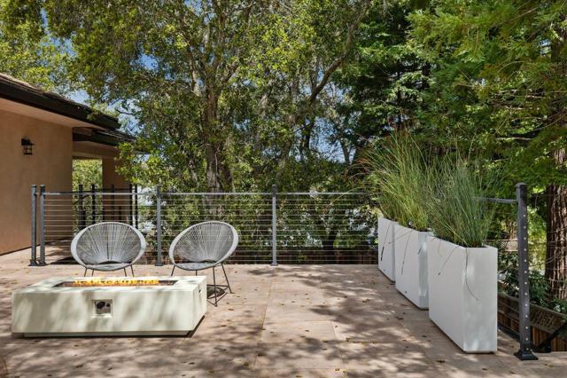 18061 Saratoga Los Gatos Road, Monte Sereno CA: https://media.crmls.org/mediaz/eb8c9e19-9b60-46ea-819c-3555c2788923.jpg