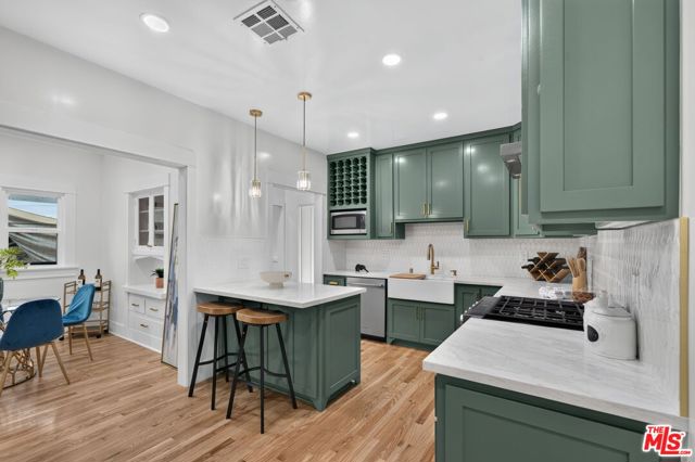 1588 West 49th Street photo 15