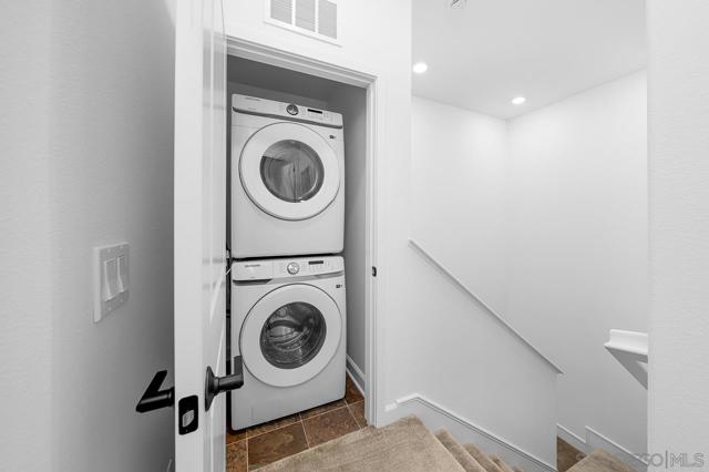 12236 Riley Lane, San Diego CA: https://media.crmls.org/mediaz/eb8d2ff9-c945-4310-8186-c44edc6a427e.jpg