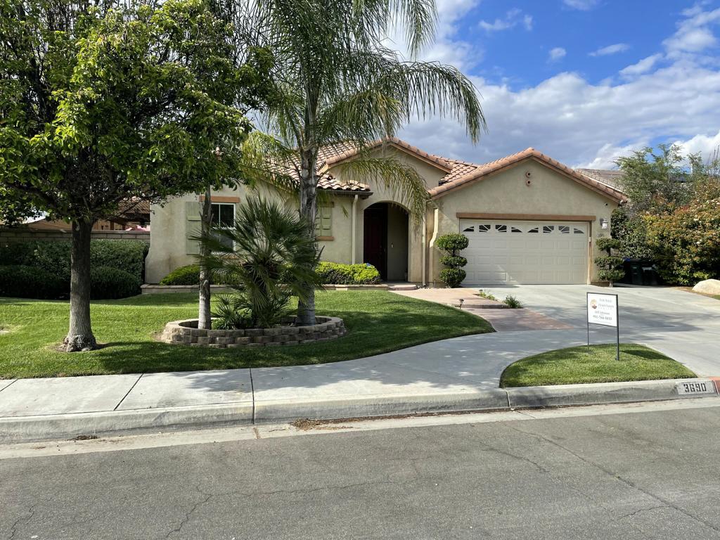 3690 Sorksbill Drive S