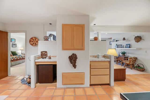12982 Polvera Ct, San Diego CA: https://media.crmls.org/mediaz/eb8d729b-1d91-4a02-9830-34457d0712ce.jpg