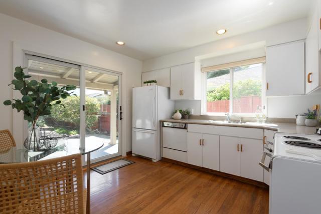 3223 Monterey Street, San Mateo CA: https://media.crmls.org/mediaz/eb8e3405-d014-45dd-b2f3-2a0d986dc53d.jpg