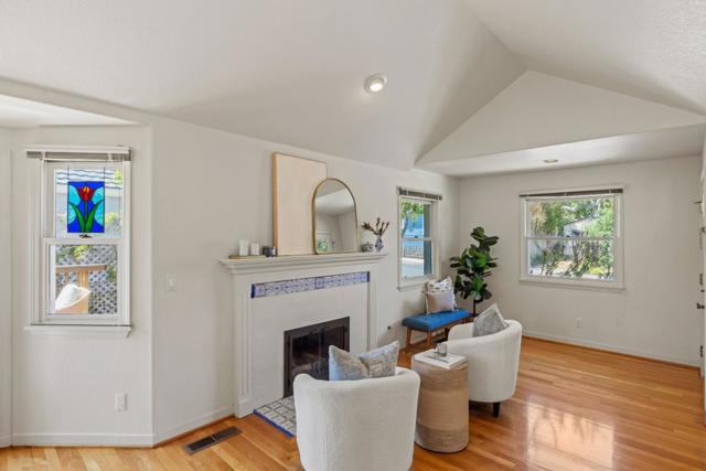 315 Granite Street, Pacific Grove CA: https://media.crmls.org/mediaz/eb909c39-1c86-4805-a534-6a84587ee904.jpg