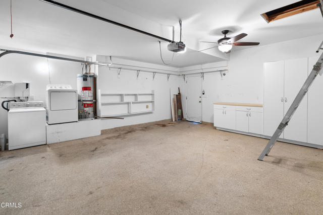 607 White Oak Lane, Newbury Park CA: https://media.crmls.org/mediaz/eb910b72-4603-4023-97fc-c3a9664dbe47.jpg