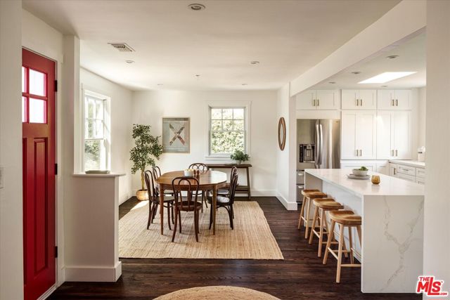 4148 Brunswick Avenue, Los Angeles CA: https://media.crmls.org/mediaz/eb920be2-e7c1-41ca-8643-d0ec8e479f4c.jpg