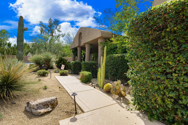 Image 4 of 52 For 48285 Monterra Circle