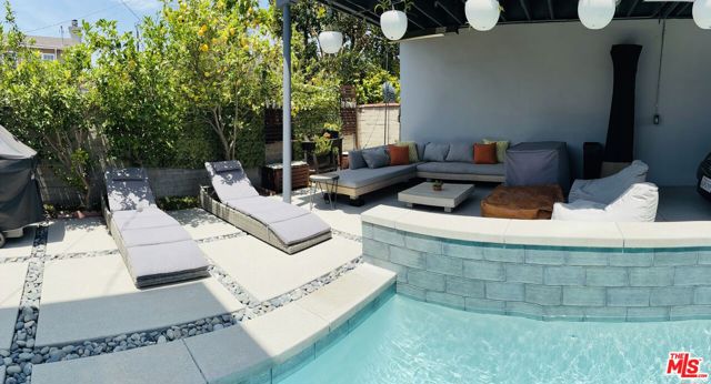 4938 Imlay Avenue, Culver City CA: https://media.crmls.org/mediaz/eb92e98a-e292-4603-83c3-314511ab8d1a.jpg