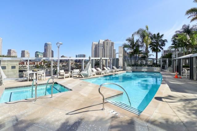 888 W E St, San Diego CA: https://media.crmls.org/mediaz/eb92f7ca-60a0-4a23-aca5-1e57c14ef1df.jpg