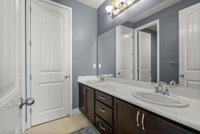 1420 Cielo Vista Lane, Gilroy CA: https://media.crmls.org/mediaz/eb9317a5-9c8b-48d9-9d91-27640636e4f9.jpg