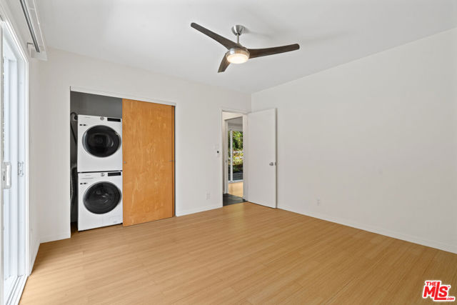 631 Pier Avenue, Santa Monica CA: https://media.crmls.org/mediaz/eb93c434-f3a2-41e8-9a71-6ed4013be1c7.jpg