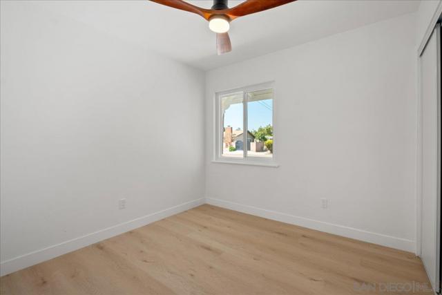 1041 Angelo Dr, National City CA: https://media.crmls.org/mediaz/eb9447bc-1853-48f9-9195-05e1ebed2509.jpg