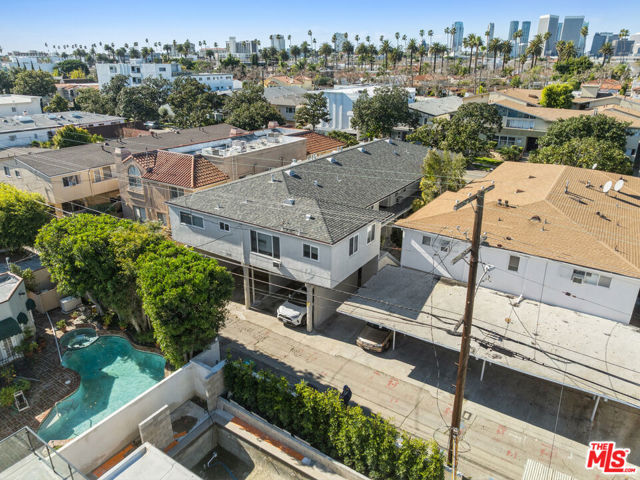 320 South Doheny Drive photo 5