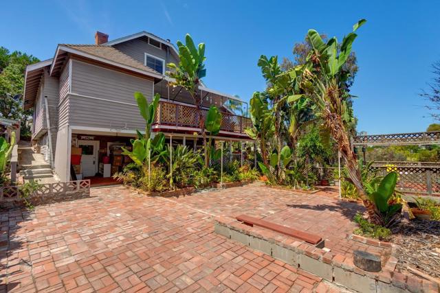 2661 Montclair St, San Diego CA: https://media.crmls.org/mediaz/eb955b29-0636-422e-959f-70ccbbd1bd5f.jpg