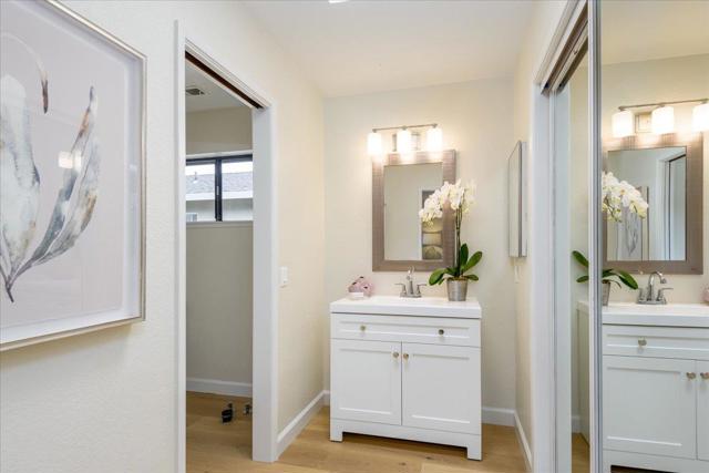 733 Arroyo Leon Drive, Half Moon Bay CA: https://media.crmls.org/mediaz/eb95c61e-70ec-4942-b816-45d9b5b19f6c.jpg