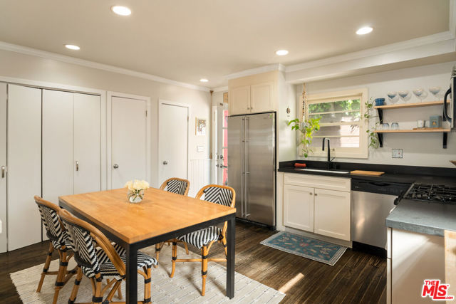 420 Pacific Street, Santa Monica CA: https://media.crmls.org/mediaz/eb966474-9873-4611-b61f-9f80364b71c8.jpg