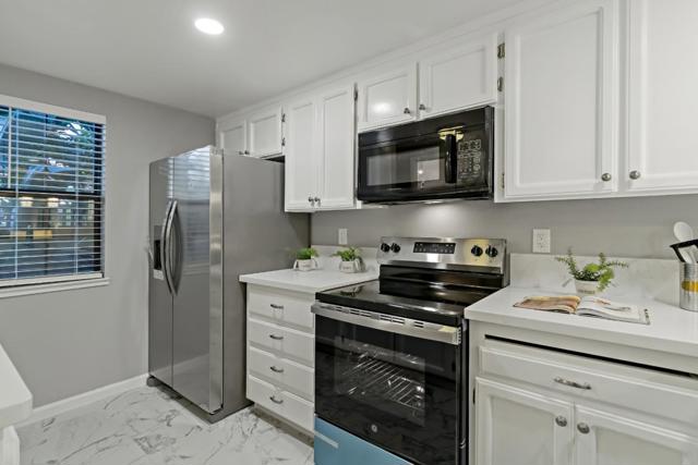 340 W Sunnyoaks Avenue, Campbell CA: https://media.crmls.org/mediaz/eb9898e1-dc59-44e4-816d-554a63316495.jpg