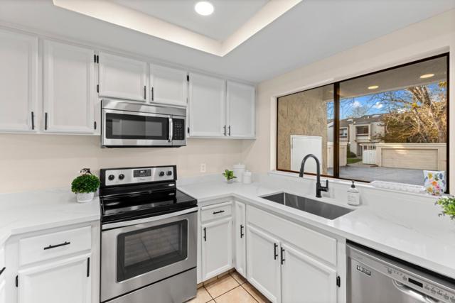 260 W Dunne Avenue, Morgan Hill CA: https://media.crmls.org/mediaz/eb992c8e-4ea4-4270-b7dc-9a94f3b6a942.jpg