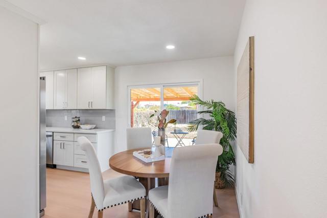 22052 Thelma, Hayward CA: https://media.crmls.org/mediaz/eb9a24b4-3144-4916-aa30-7943d089fae3.jpg