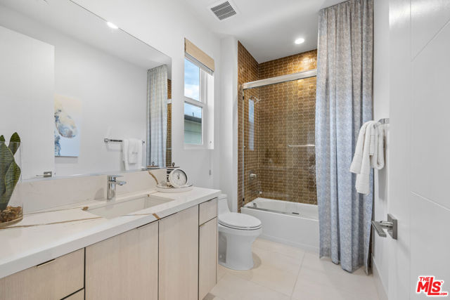 Image 34 of 52 For 20378 Marlow Lane