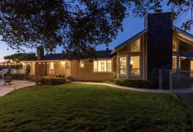 19963 Hale Avenue, Morgan Hill CA: https://media.crmls.org/mediaz/eb9adc27-4383-4109-b800-f371c214aea9.jpg