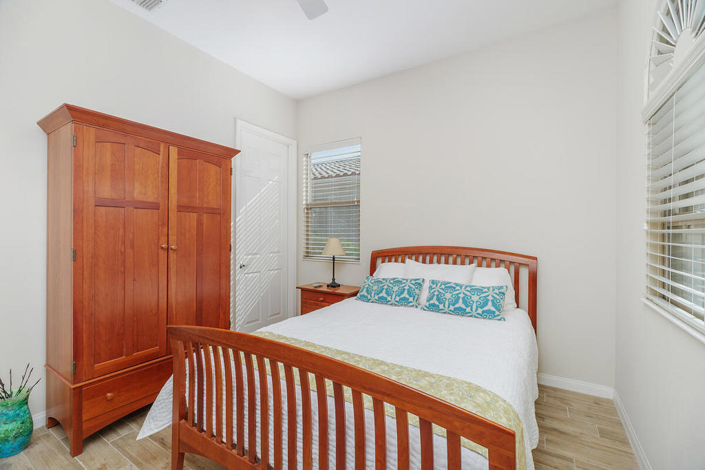 MLS #219132913DA image #15