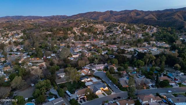 568 Bristol Avenue, Simi Valley CA: https://media.crmls.org/mediaz/eb9f8f5c-d32c-4c1a-a1e3-11099e286e5d.jpg