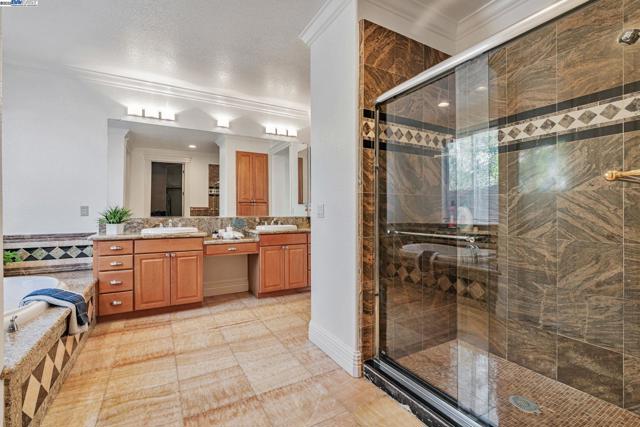 Image 39 of 60 For 5065 Carbondale Way