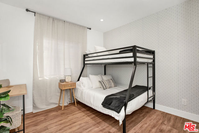 1837 N Brighton Street, Burbank CA: https://media.crmls.org/mediaz/eba21718-d9ad-4b67-a351-527c489ea373.jpg