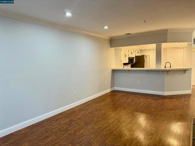 216 Stone Pine Ln, San Ramon CA: https://media.crmls.org/mediaz/eba2ecd3-21cc-4c60-8a2a-30827f49b27c.jpg