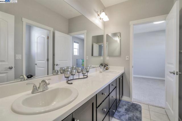 36151 Windwood Lane, Newark CA: https://media.crmls.org/mediaz/eba3b7f6-4377-408b-afcb-0cb9630e7814.jpg