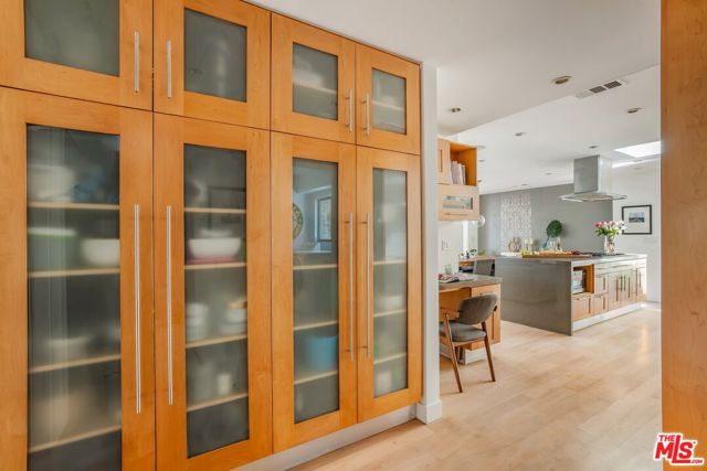 874 N Norman Place, Los Angeles CA: https://media.crmls.org/mediaz/eba3f408-add5-41a6-9b21-68ca9523a82e.jpg