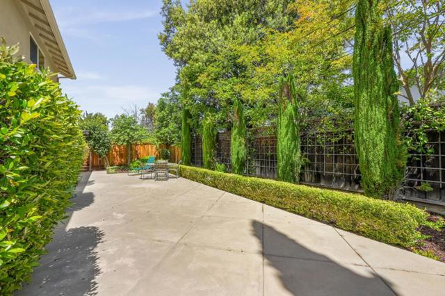 641 W Remington Drive, Sunnyvale CA: https://media.crmls.org/mediaz/eba42534-b2ce-45e0-941a-eaaea191cd66.jpg