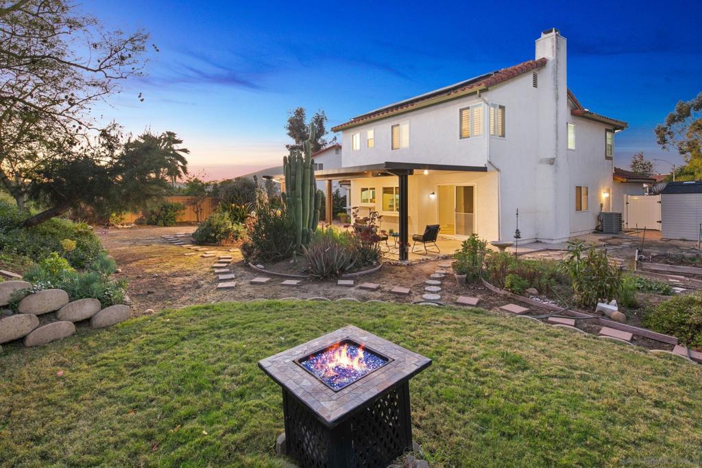 11039 Twin Pond Ter, Rancho Bernardo