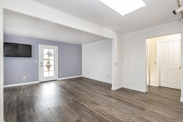 774 Laguna, Carlsbad CA: https://media.crmls.org/mediaz/eba6ec2d-b794-446e-aea8-aa3909598a54.jpg