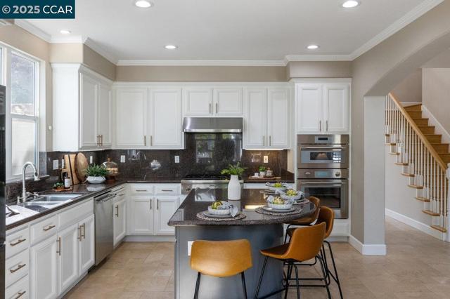 9662 Velvet Leaf Cir, San Ramon CA: https://media.crmls.org/mediaz/eba7fec7-b833-4f48-b15a-a39f7cdc2814.jpg
