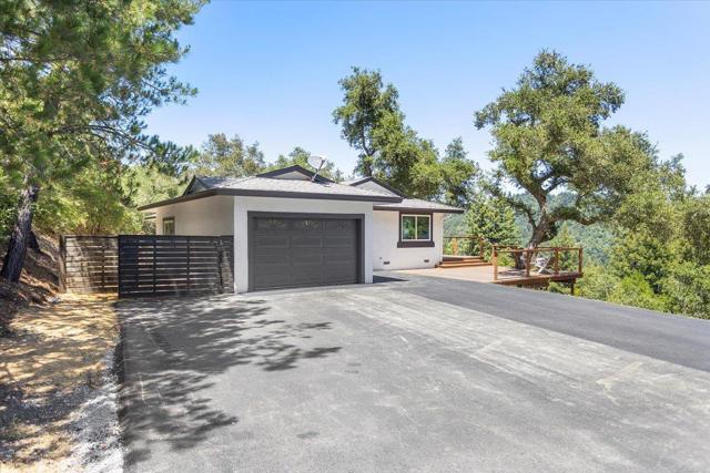 17060 Lon Road, Los Gatos CA: https://media.crmls.org/mediaz/eba81fdd-be66-4fd4-a141-a3fc0d5f44a9.jpg