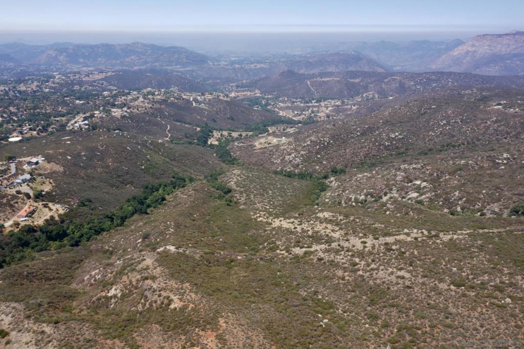 MLS #250035511SD image #33