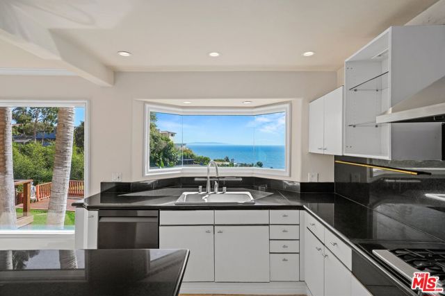 Drew Fenton | 16900 W Sunset Boulevard Pacific Palisades CA | MLS: 6901058