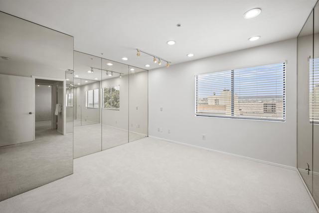 Detail Gallery Image 18 of 25 For 3868 Riviera 4a,  San Diego,  CA 92109 - 3 Beds | 2/1 Baths