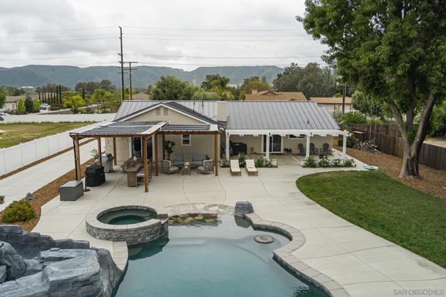 24550 Adams Ave, Murrieta CA: https://media.crmls.org/mediaz/ebaa228f-d410-48c1-b62e-3ff70b3acc87.jpg