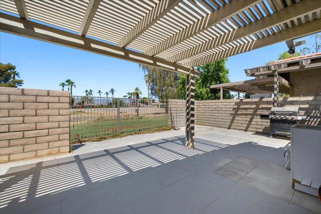 Image 15 of 20 For 48649 Eisenhower Drive