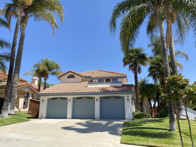 1061 Shoal Creek Court, Simi Valley CA: https://media.crmls.org/mediaz/ebaaf242-70b8-4e8a-ad88-fcb85d405297.jpg