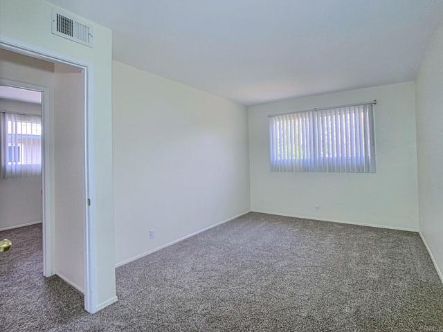 Image 5 of 7 For 7034 Mount Vernon Street