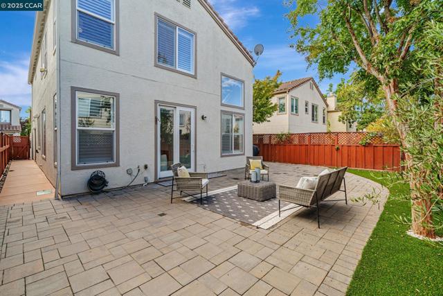 115 Sapphire Ct, San Ramon CA: https://media.crmls.org/mediaz/ebac8fe4-43a8-4615-ba50-cd46b36de2b0.jpg