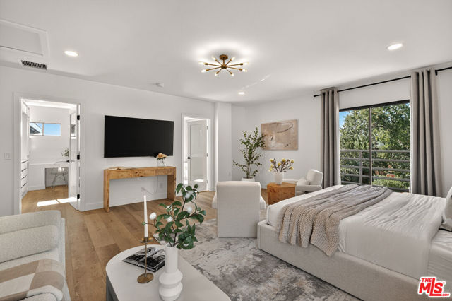 2603 Crestmoore Place, Los Angeles CA: https://media.crmls.org/mediaz/ebac9d0f-e3de-4104-b0a2-6aecdf6c163e.jpg