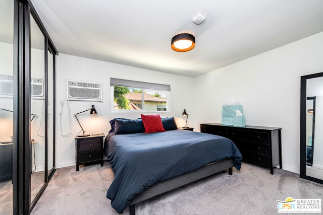 241 S Avenue 57, Los Angeles CA: https://media.crmls.org/mediaz/ebacca55-cdb3-49d9-a8f2-b20a64050e66.jpg