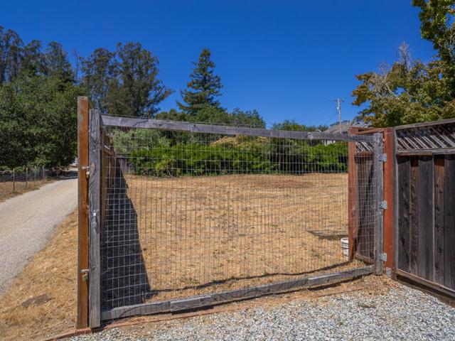 0 High Street, Santa Cruz CA: https://media.crmls.org/mediaz/ebaf22f3-32a7-44f8-819c-3b8b7ba50690.jpg