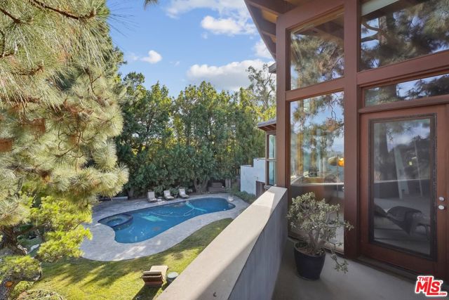 Drew Fenton | 2238 Stradella Road Los Angeles CA | MLS: 7146922